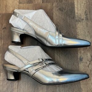 LifeStride Silver Slingback Heels 7.5W Pointed Toe Straps
